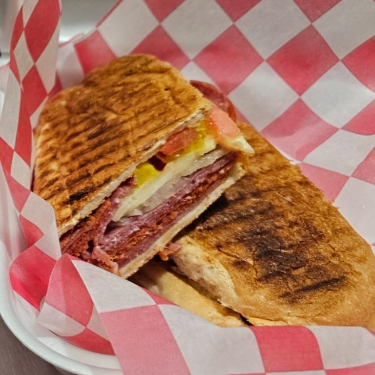 Savory Sausage Selections: Diner Delights